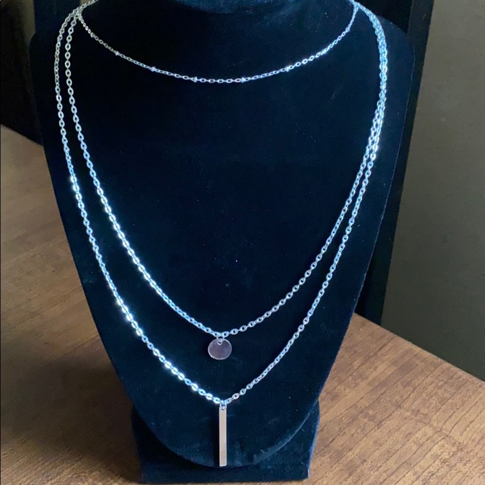 NWOT 3 Tier Necklace nwot